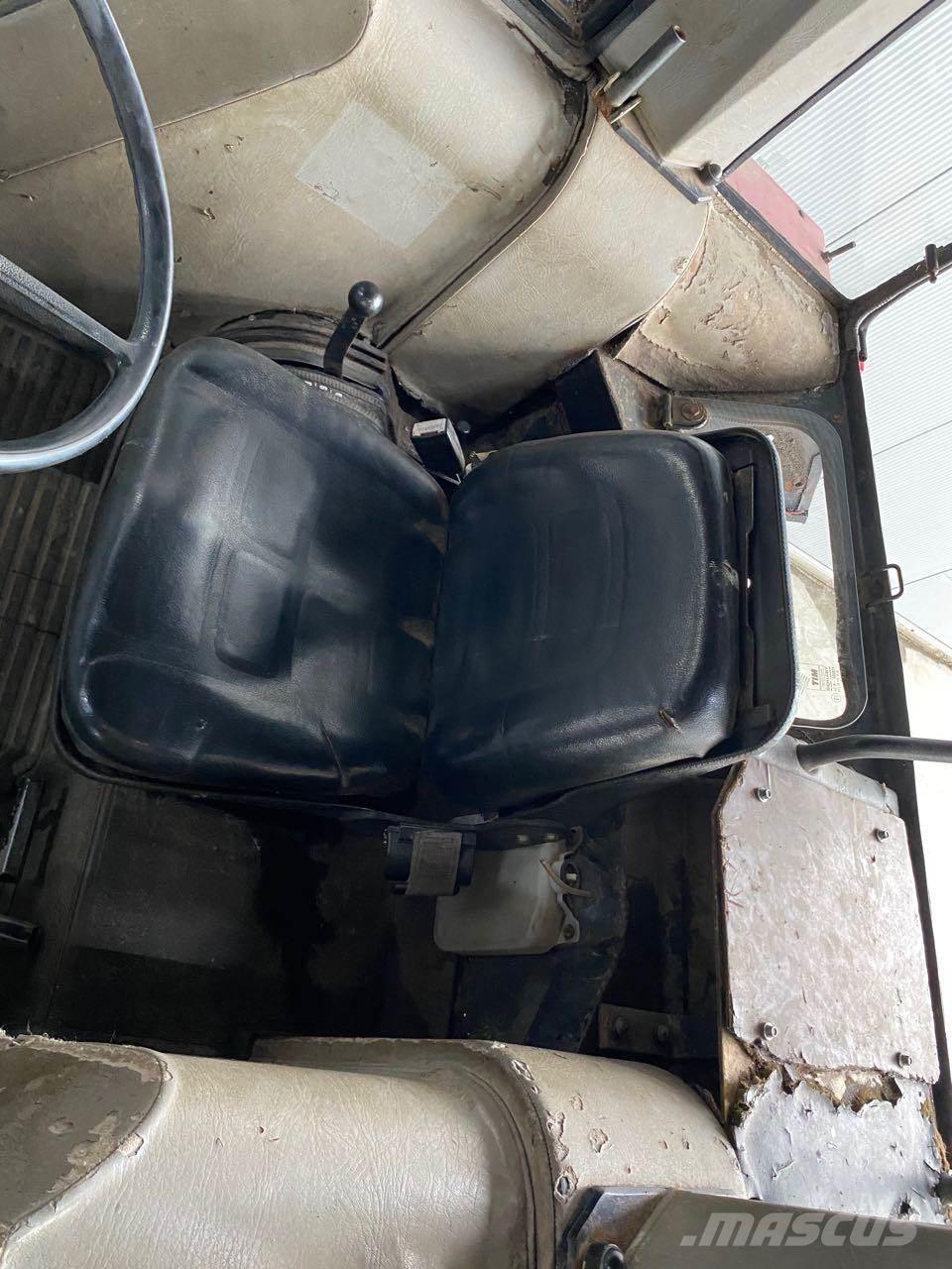 Case IH 840 AS Trattori