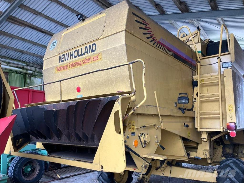 New Holland TX67 Mietitrebbiatrici