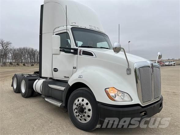 Kenworth T680 Motrici e Trattori Stradali