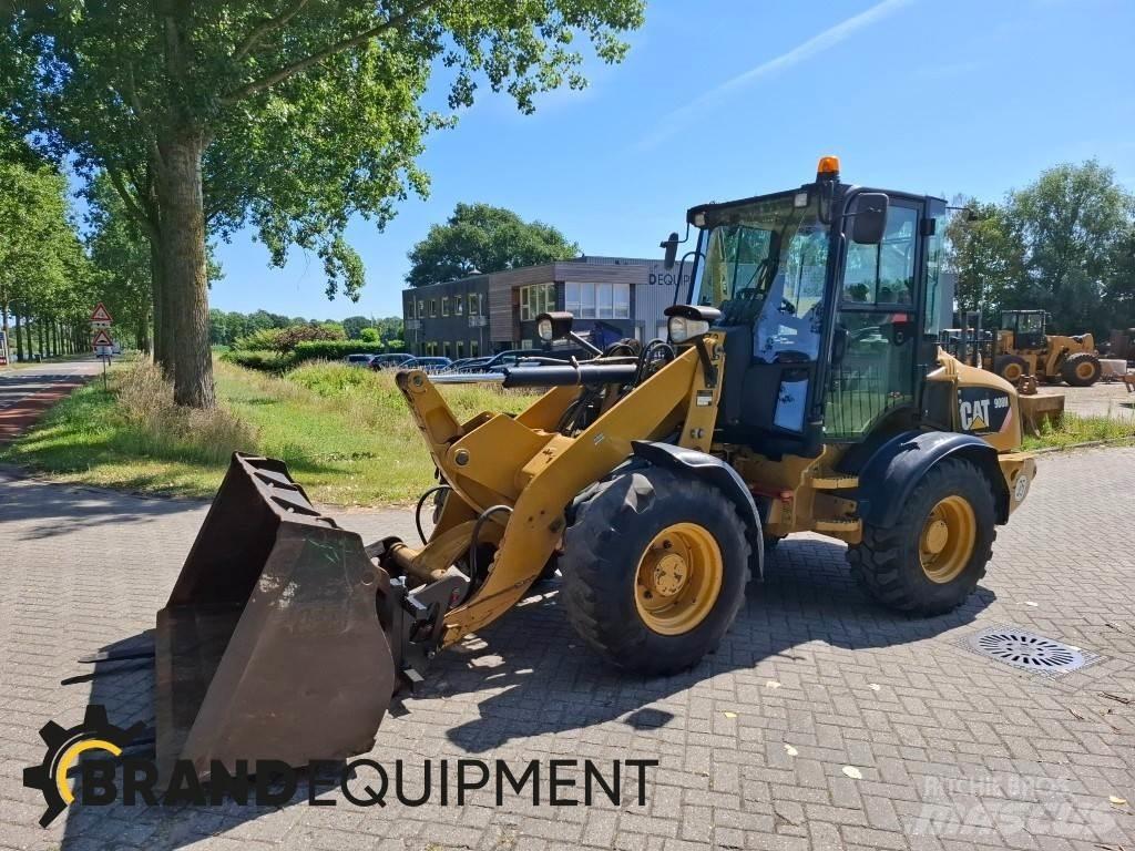 CAT 908H Pale gommate