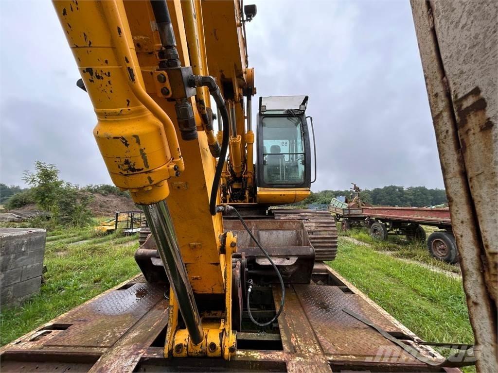 JCB JS145 Escavatori cingolati