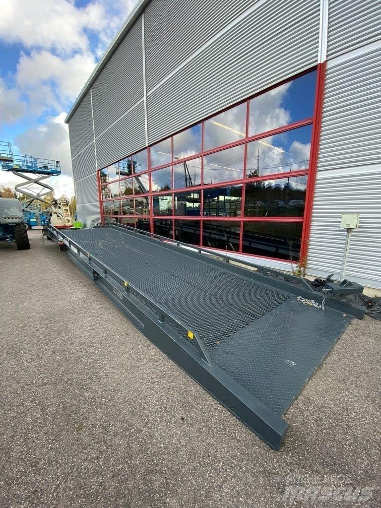  UGB UMR 10000 Movimentazione Materiali - Altro