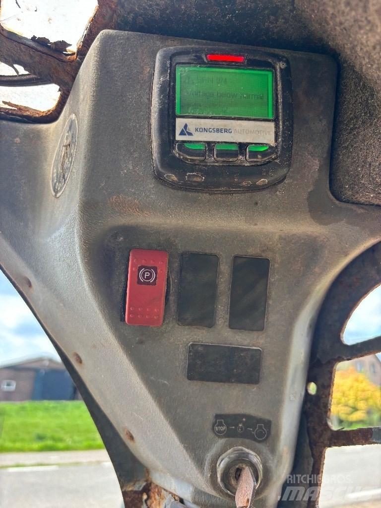 Gehl V 400 Mini Pale Gommate