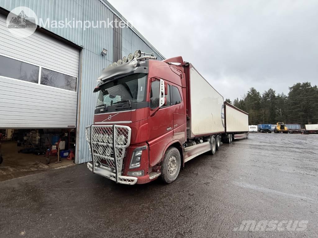 Volvo FH 16 Autocarri per segatura e cippato