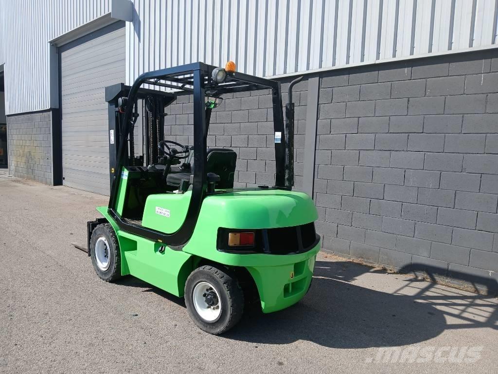 Clark CMP 25 Carrelli elevatori diesel
