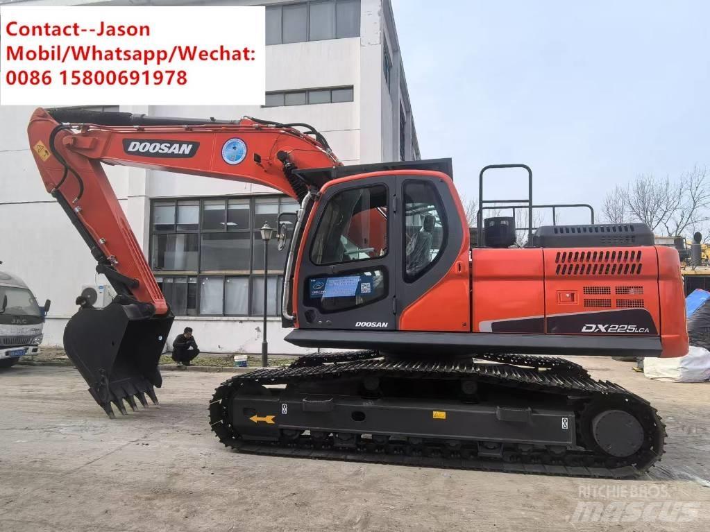 Doosan DX 225 LCA Escavatori cingolati