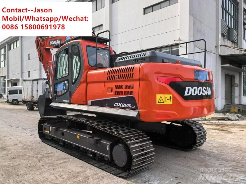 Doosan DX 225 LCA Escavatori cingolati