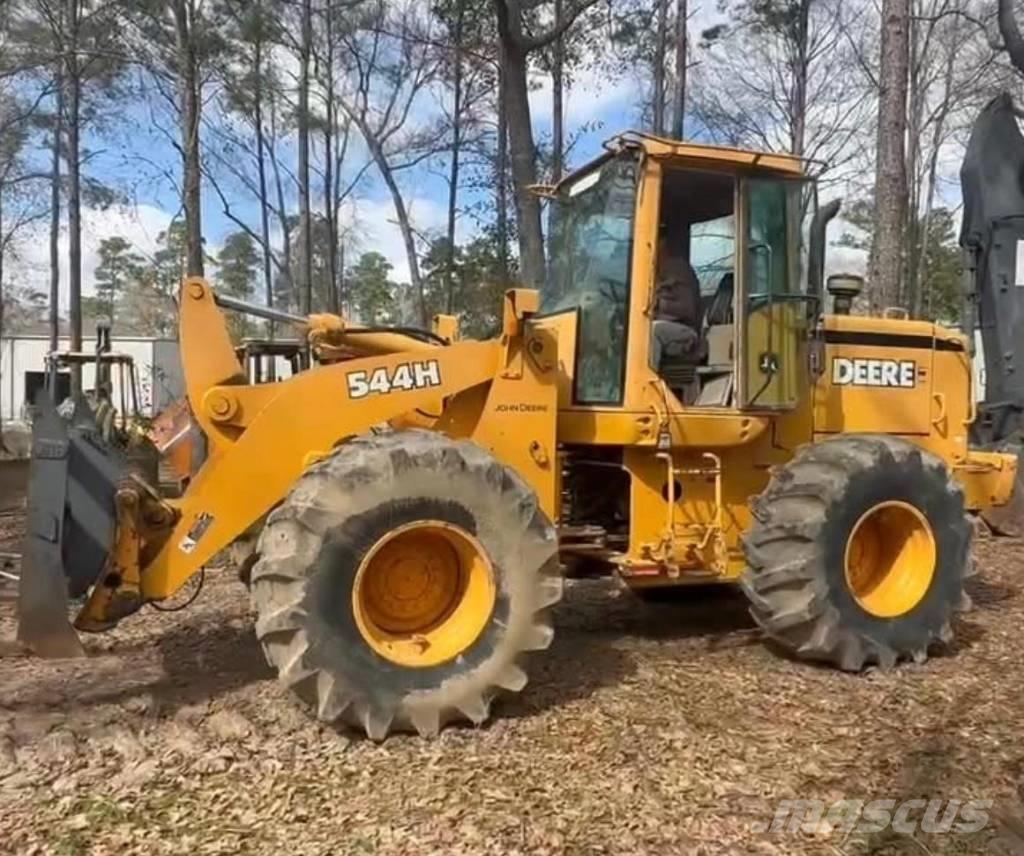 John Deere 544 H Pale gommate