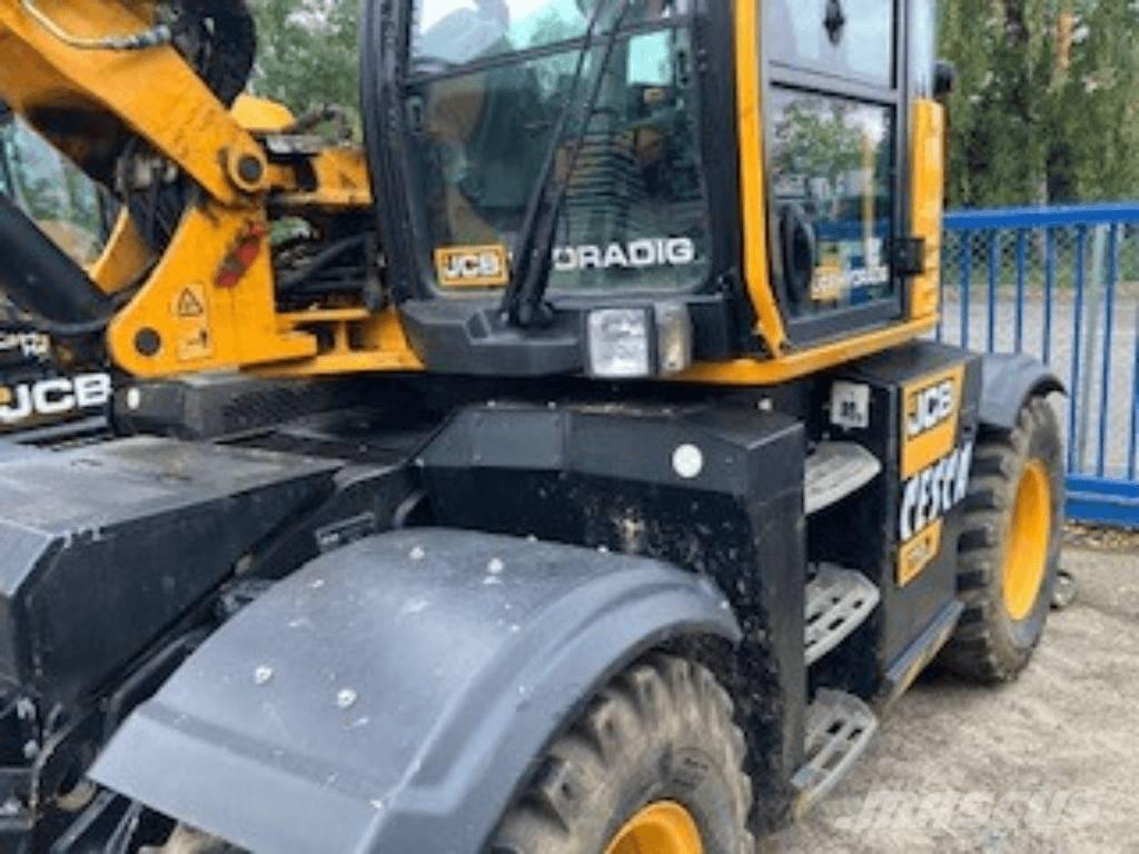 JCB Hydradig Escavatori gommati
