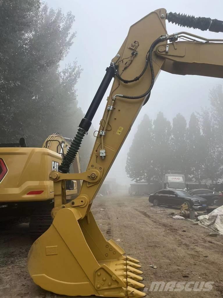 CAT 2021 CAT 330 Escavatori gommati