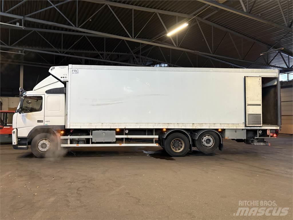 Volvo FM13 6x2 Camion cassonati