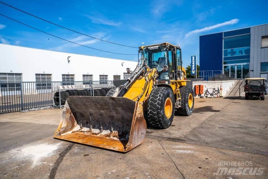 CAT 924G // GODET 3m3 Pale gommate
