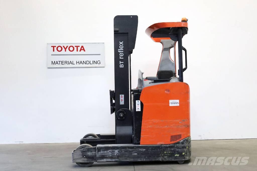 Toyota RRE200H Carrello retrattile