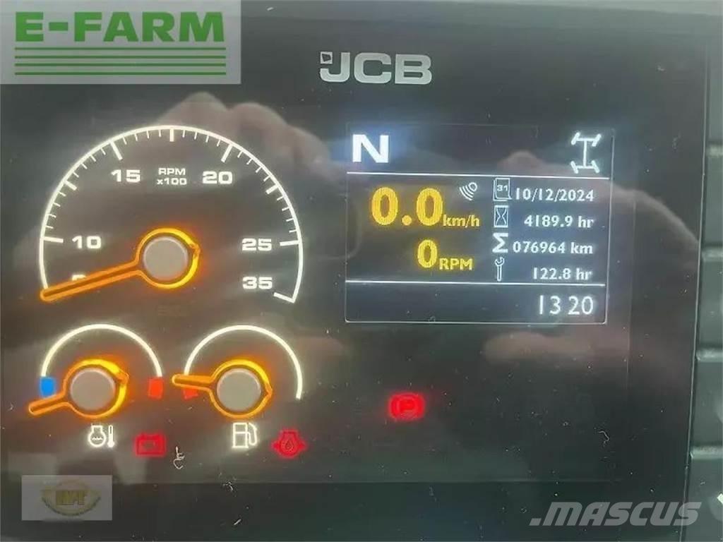 JCB fastrac 4220 Trattori