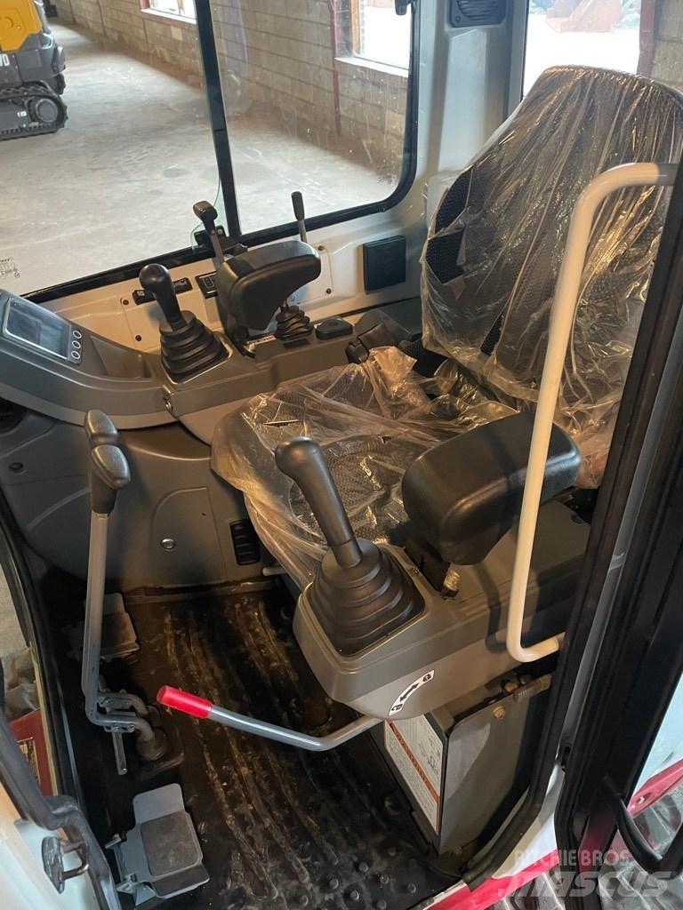 Takeuchi TB216 Miniescavatori