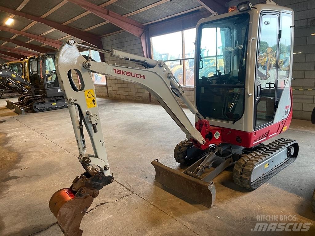 Takeuchi TB216 Miniescavatori