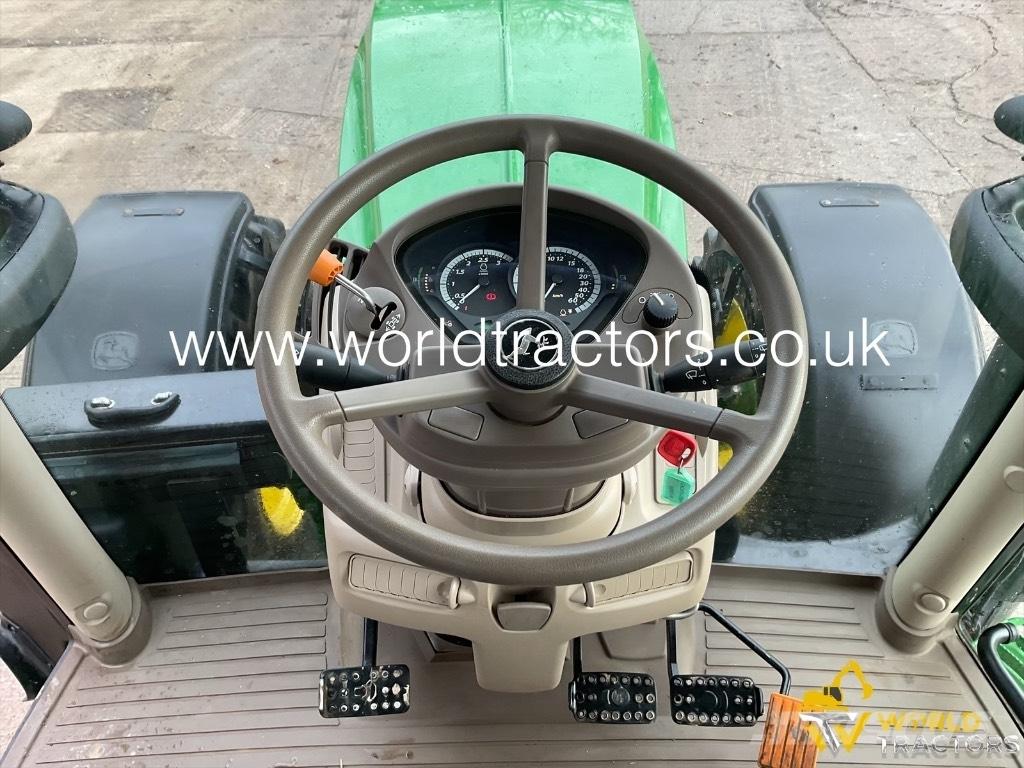 John Deere 6130 R Trattori