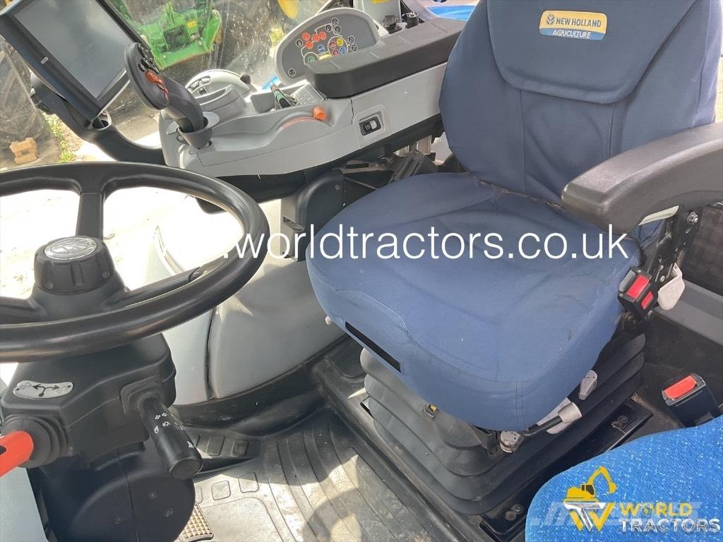 New Holland T 7.210 Trattori