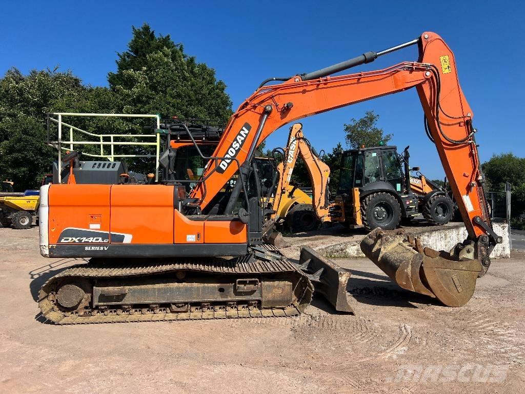 Doosan DX140LC-5 Escavatori cingolati