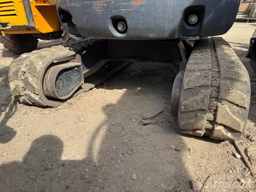 Kubota U 27-4 Miniescavatori