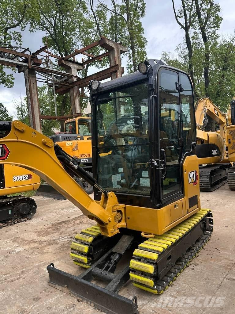 CAT CAT302 Miniescavatori