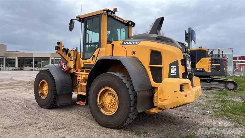 Volvo L 90 H Pale gommate