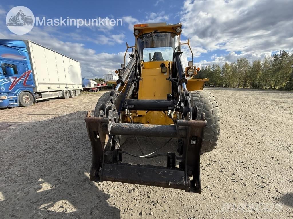 Volvo BM 4300 Pale gommate