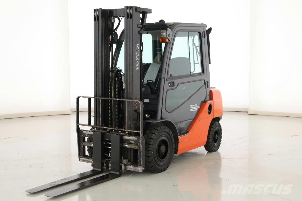 Toyota 02-8 FDF 25 Carrelli elevatori diesel