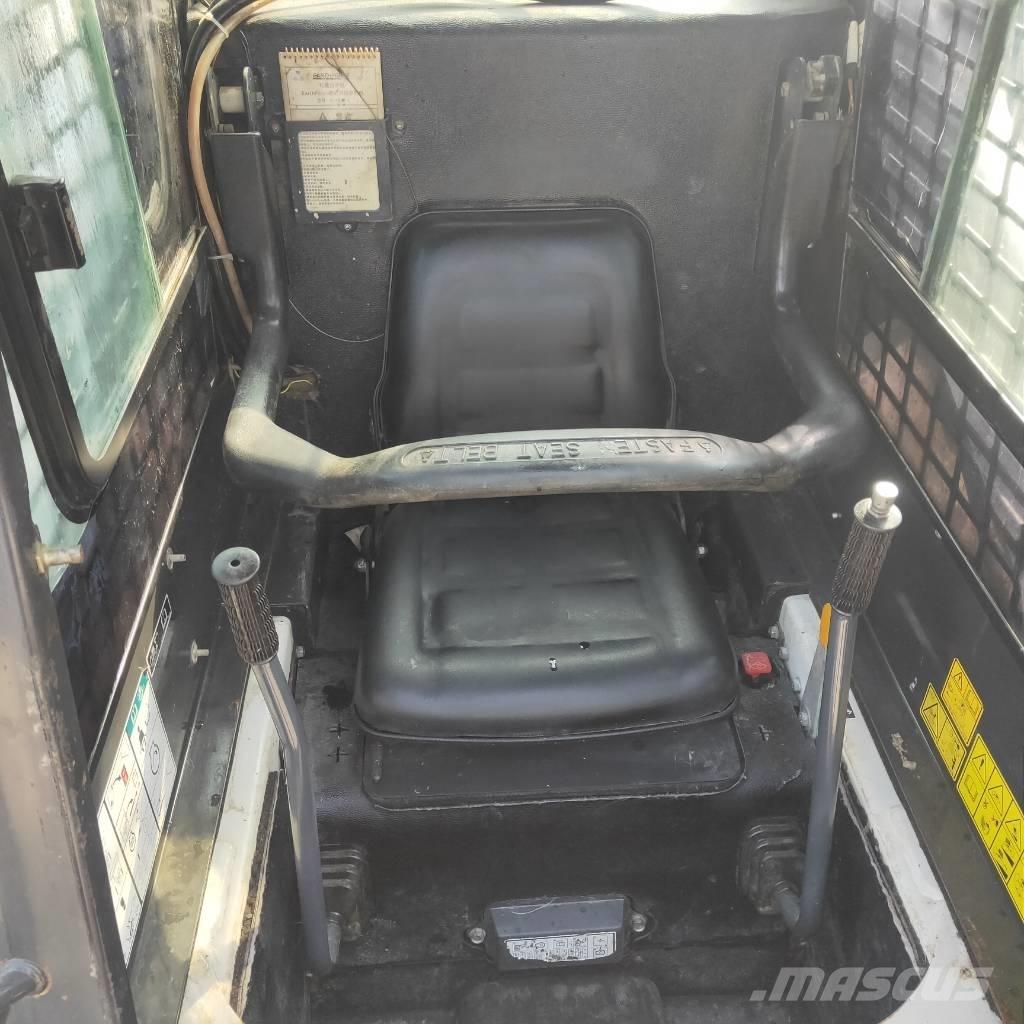 Bobcat S16 Mini Pale Gommate