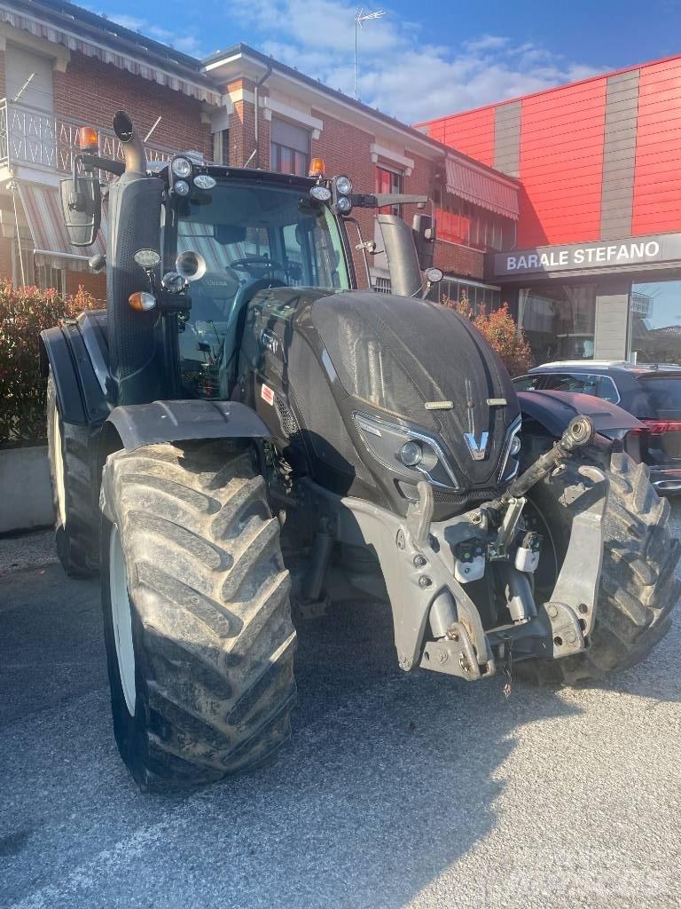 Valtra T 144 Trattori