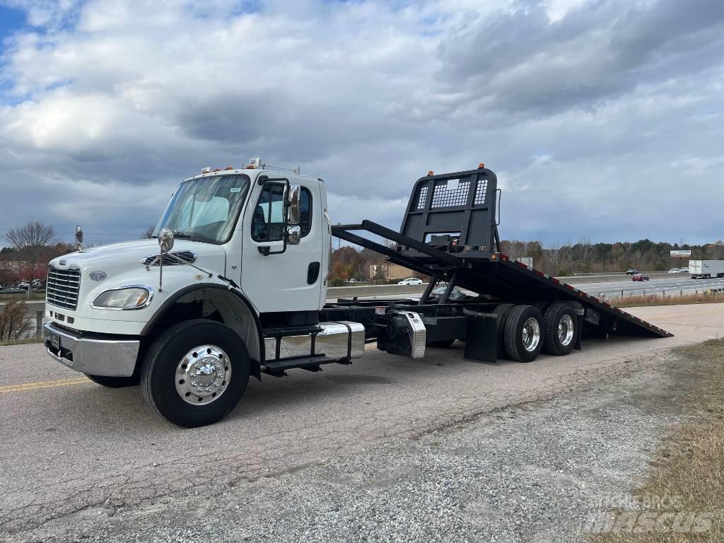Freightliner M2 Carroattrezzi