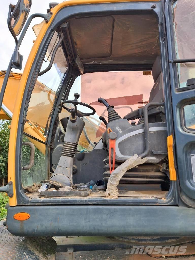 Hyundai Robex 140 W Escavatori gommati