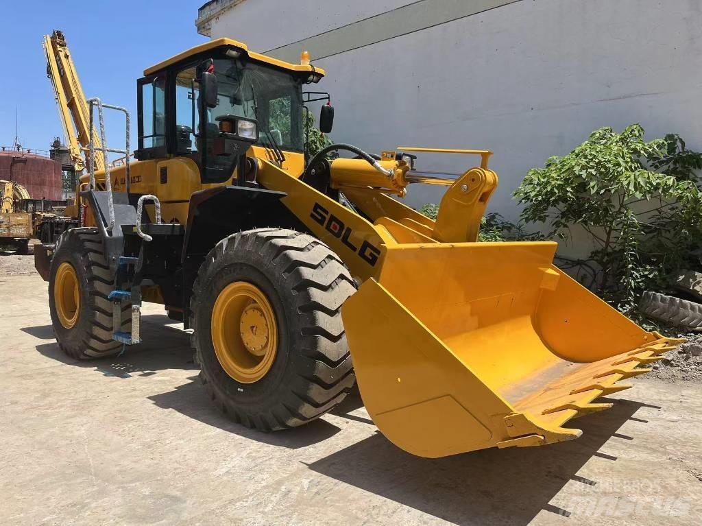 SDLG LG 956 L Pale gommate