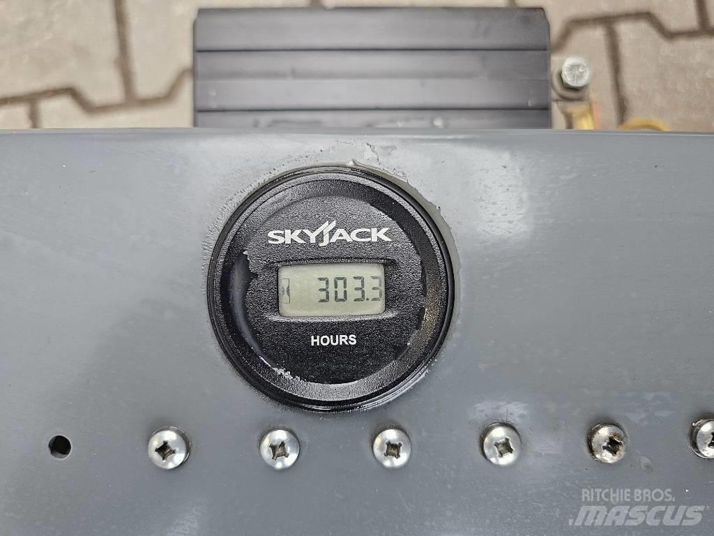 SkyJack SJ III4632 Piattaforme a pantografo