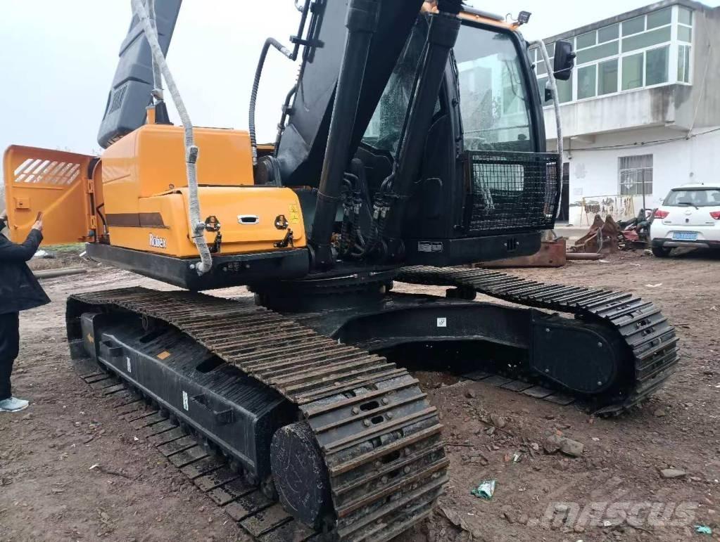 Hyundai 220LC-9S Escavatori cingolati