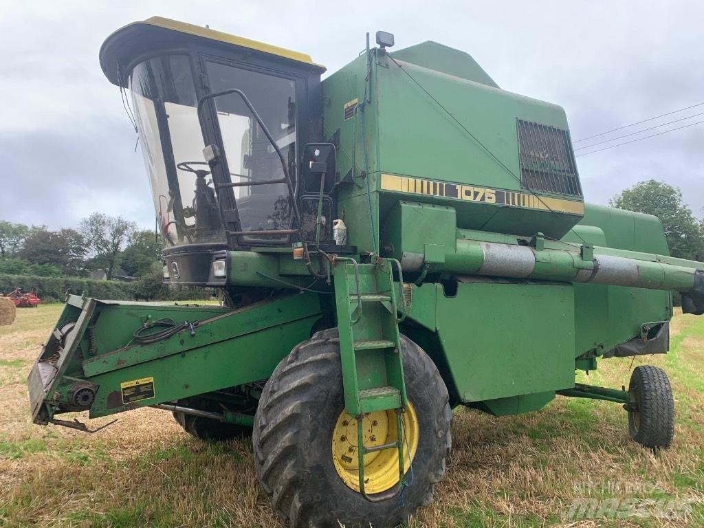 New Holland 1075 Mietitrebbiatrici