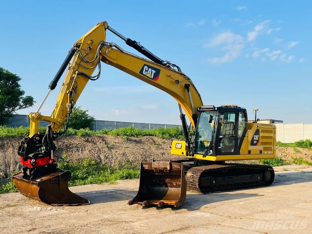 CAT 323 Escavatori cingolati
