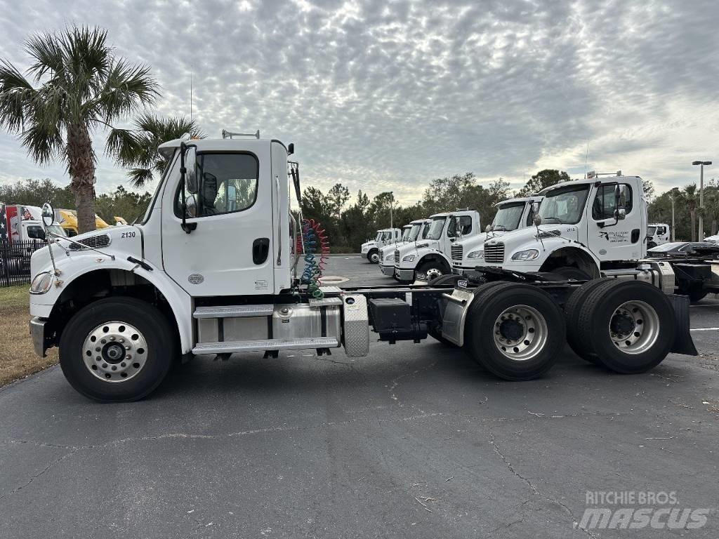 Freightliner M2 Motrici e Trattori Stradali