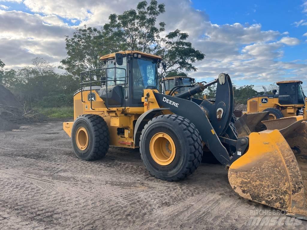 DEERE 724P Pale gommate