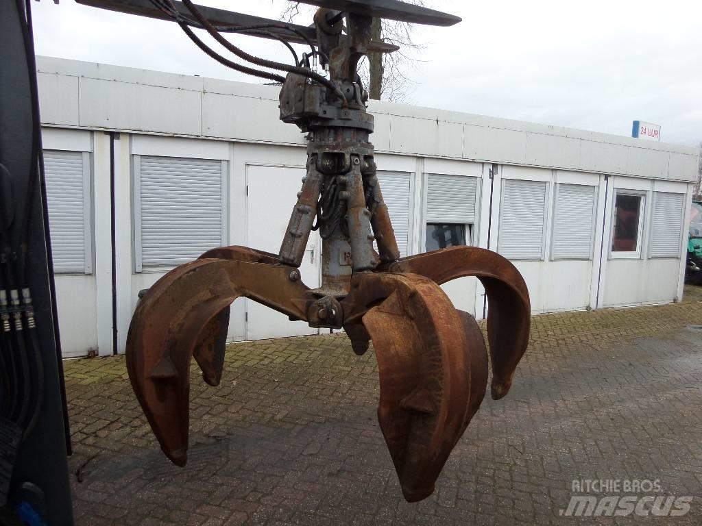 Liebherr GM72 Pinze
