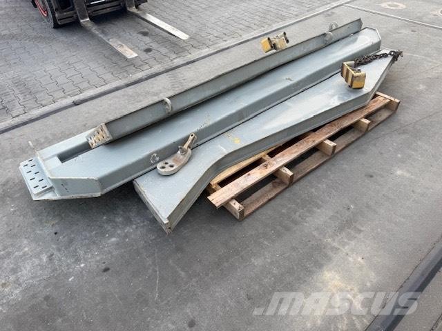 CAT 740 TAILGATE Dumpers articolati