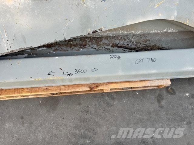 CAT 740 TAILGATE Dumpers articolati