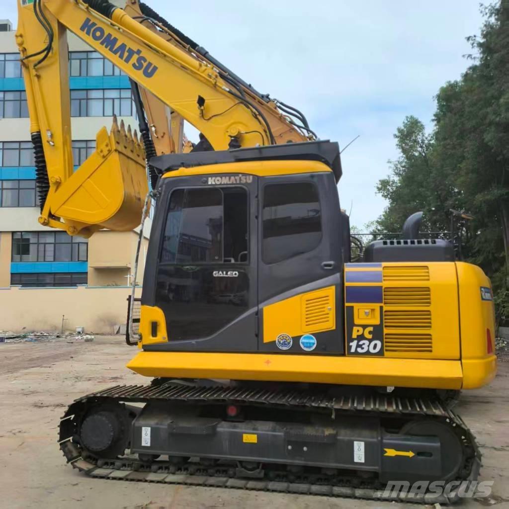 Komatsu PC 130 Escavatori anfibi
