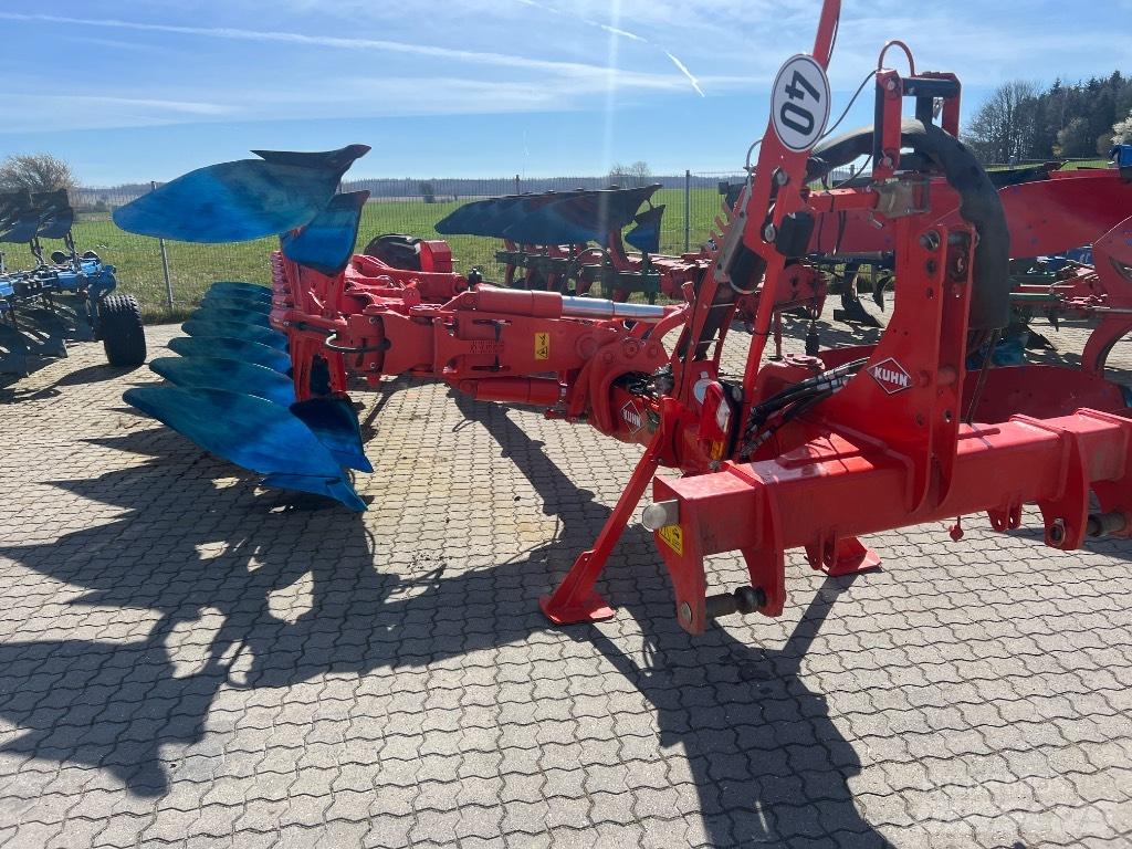 Kuhn Vari-Lander Aratri reversibili