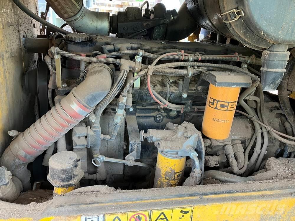 JCB 436 Pale gommate