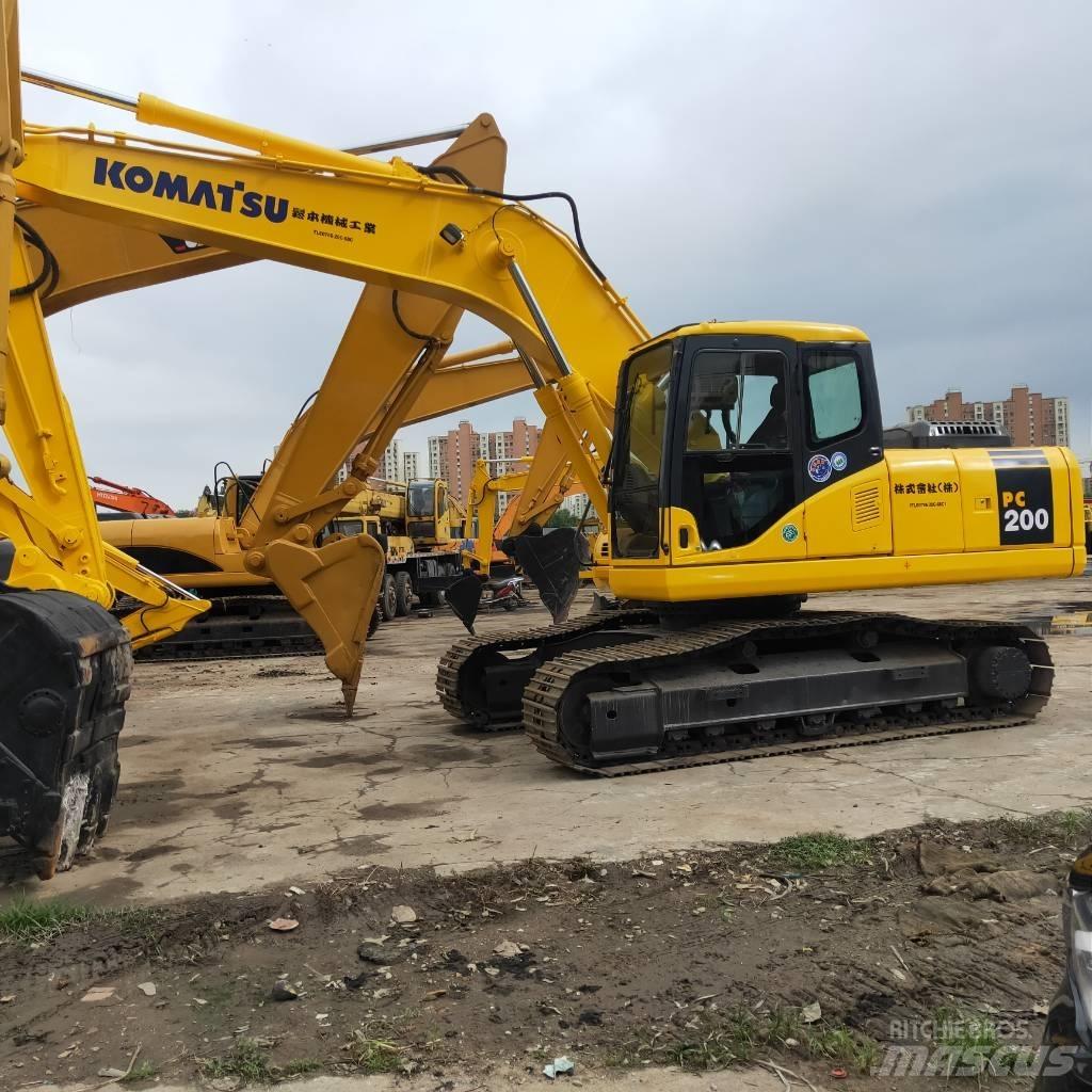 Komatsu PC200-7 Escavatori cingolati