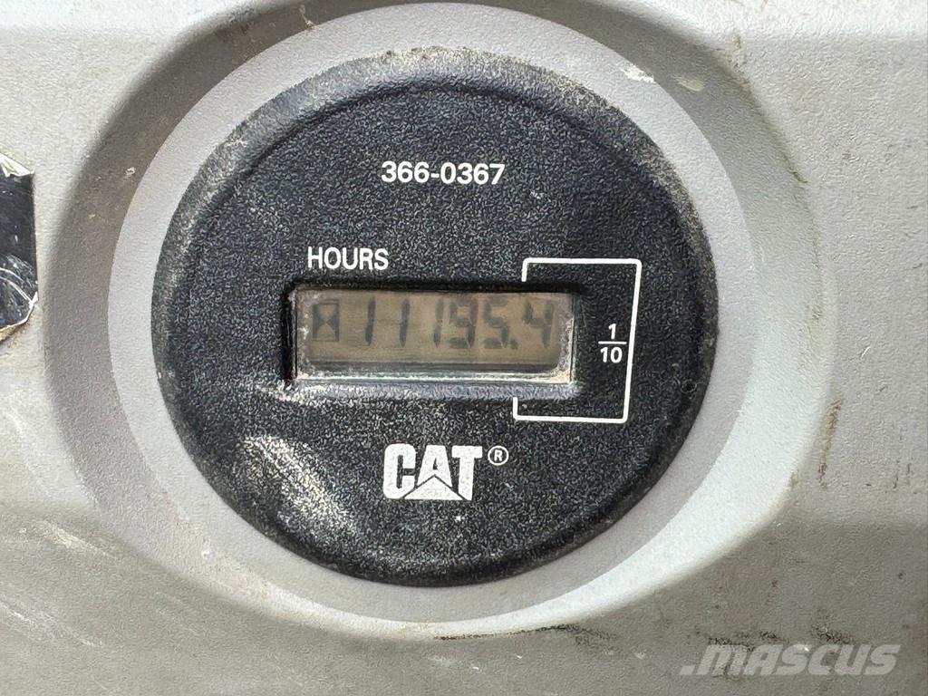 CAT 323E Escavatori cingolati