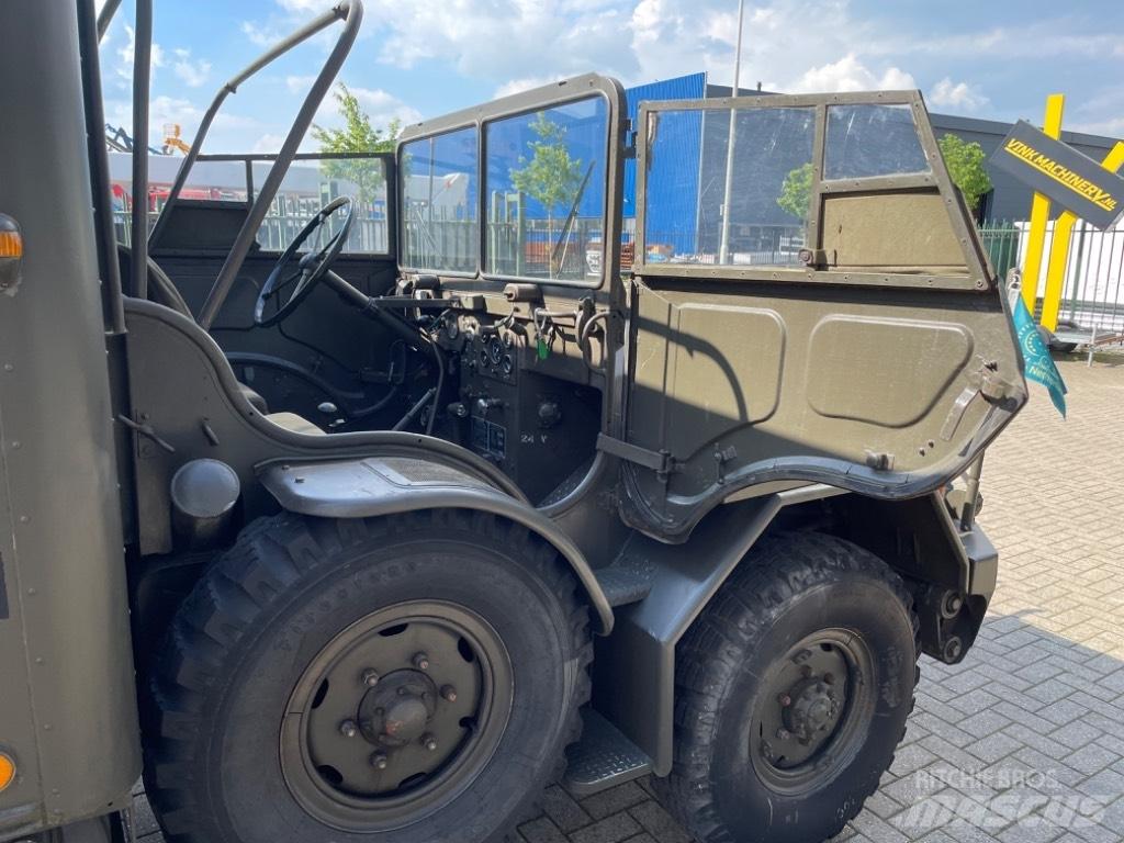 DAF YA 126 GWT Ambulanze