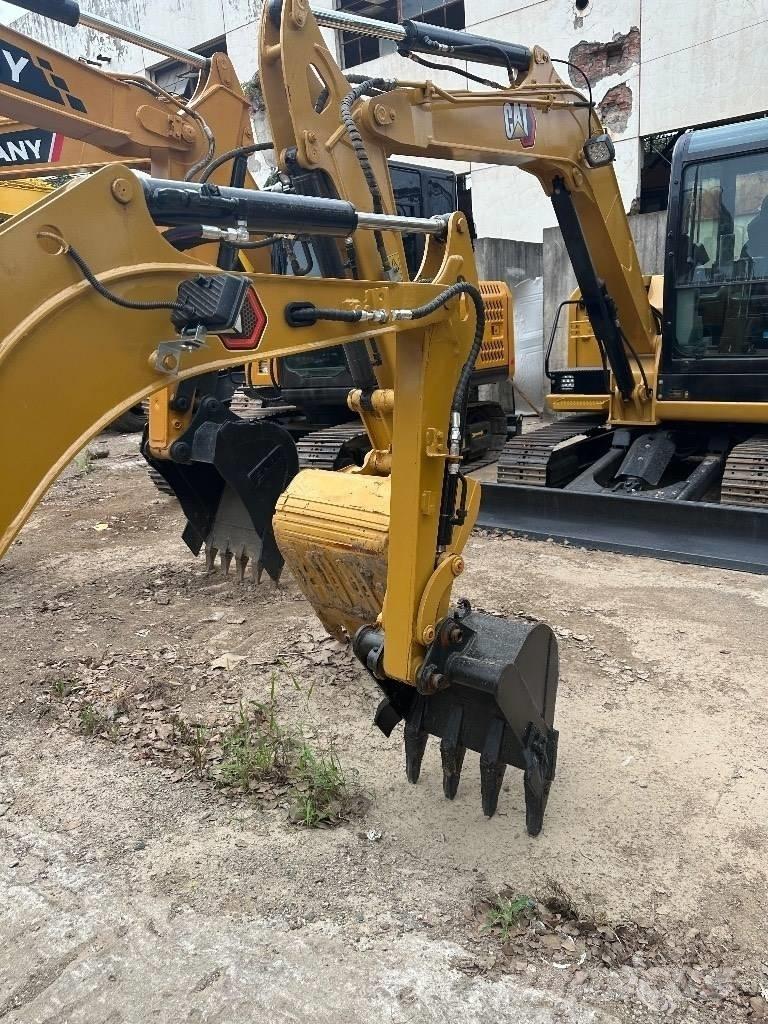 CAT 302 Miniescavatori