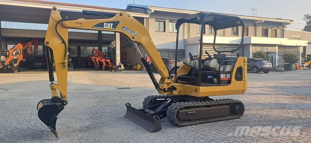 CAT 302.5 Miniescavatori
